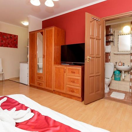 Almafa Apartmanhaz Эгер Экстерьер фото